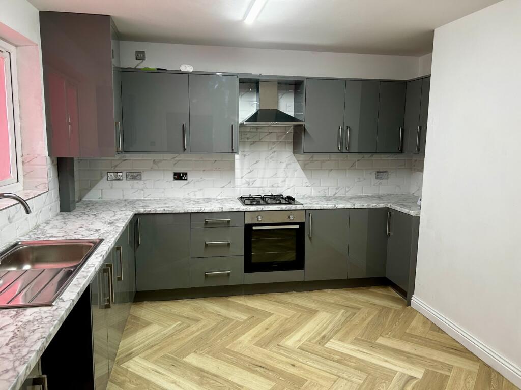 Additional image 2 of Meadview, Holmewood, Bradford, BD4