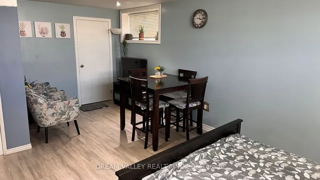 Additional image 20 of 1 Stanwood Cres