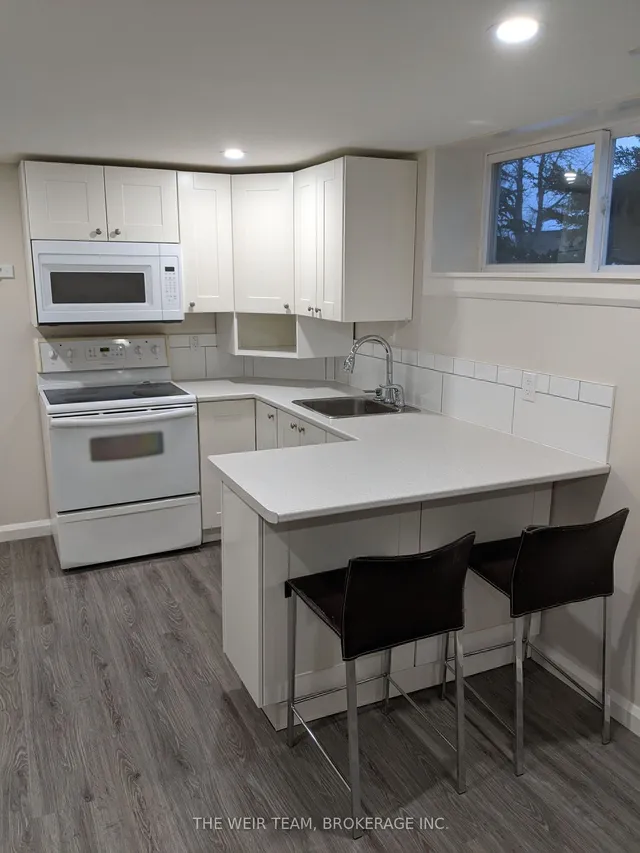 Additional image 23 of 7 Adler St