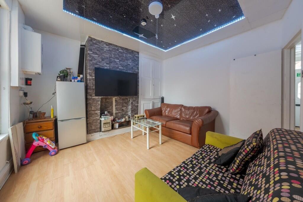 Additional image 2 of Queens Avenue, Chester