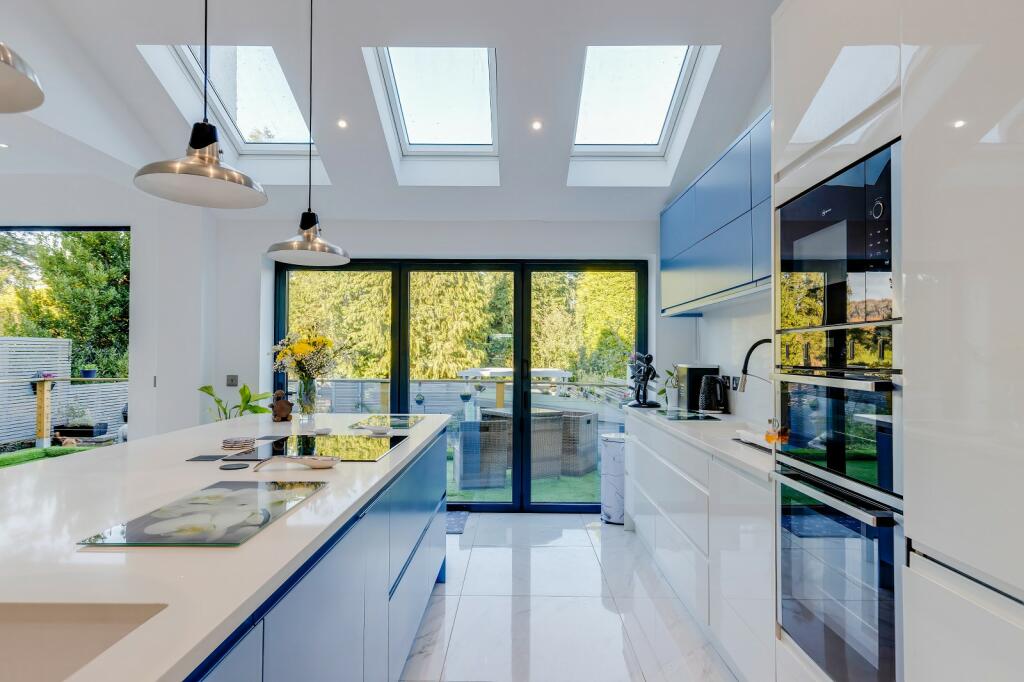 Additional image 7 of Highwalls Avenue, Dinas Powys, The Vale Of Glamorgan. CF64 4AP