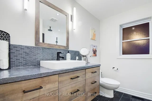 Additional image 20 of 7 Bayshill Dr