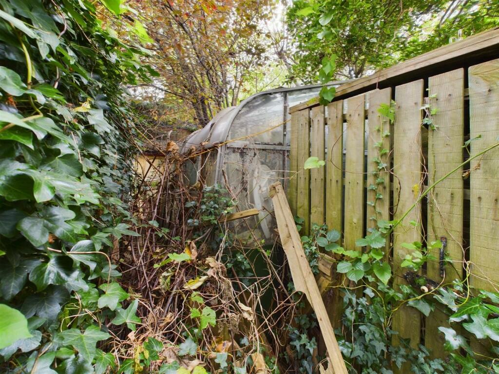 Additional image 36 of Childwall Avenue, Wirral