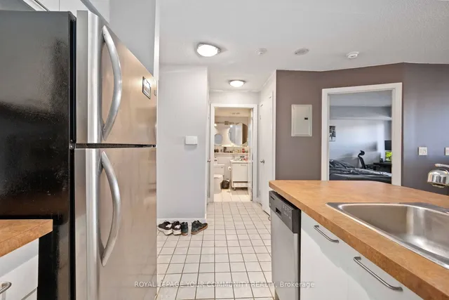 Additional image 12 of 255 Richmond St Unit 1010