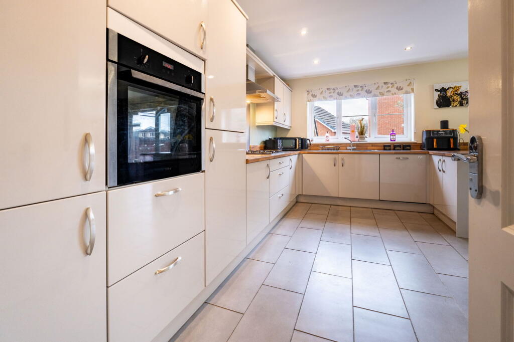 Additional image 8 of Bryn Meurig, Llanharry, Pontyclun, CF72 9FY