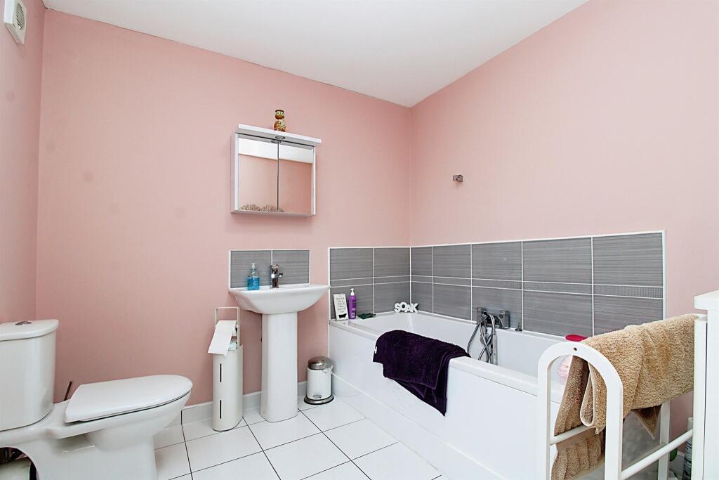 Additional image 28 of Hayes Lane, Sully, Penarth