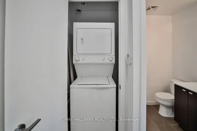 Additional image 8 of 103 The Queensway Ave Unit 413