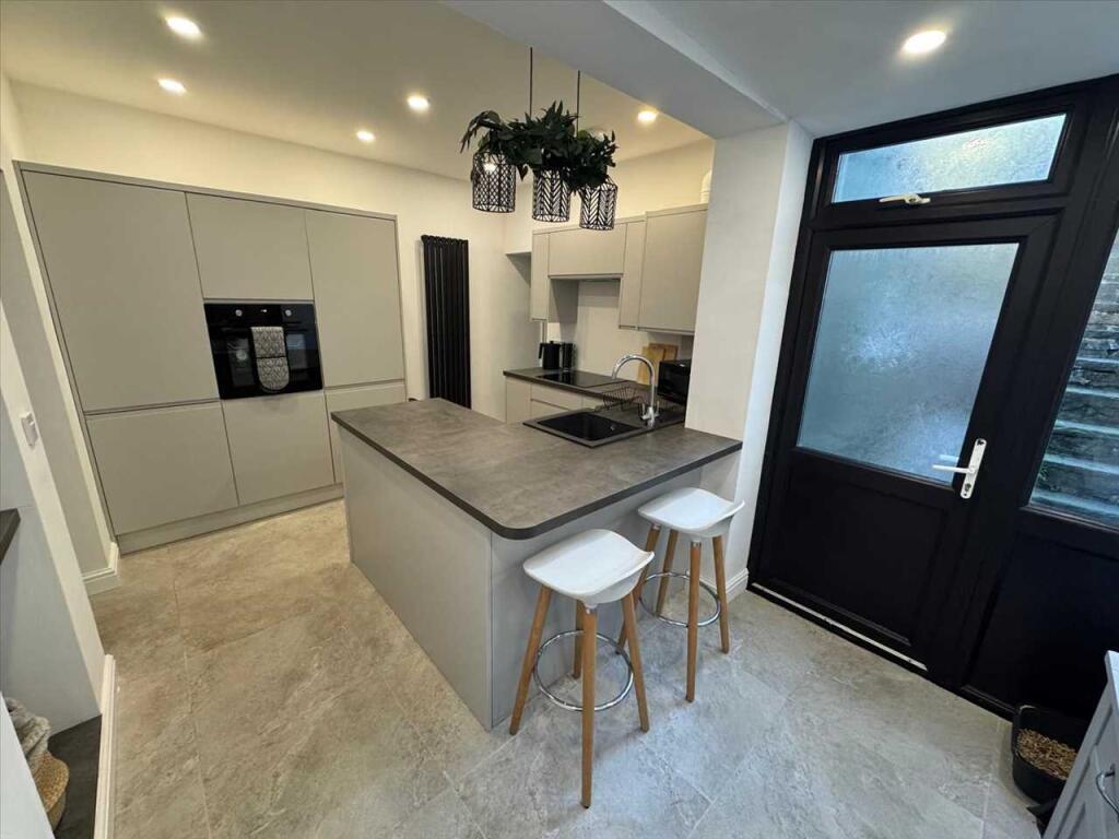 Additional image 8 of Berw Road, Tonypandy