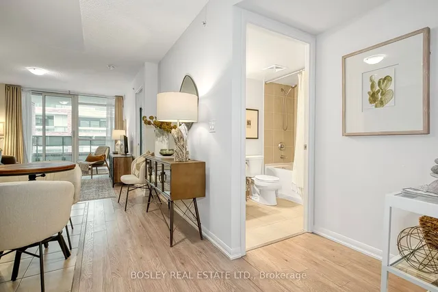 Additional image 7 of 830 Lawrence Ave Unit 511