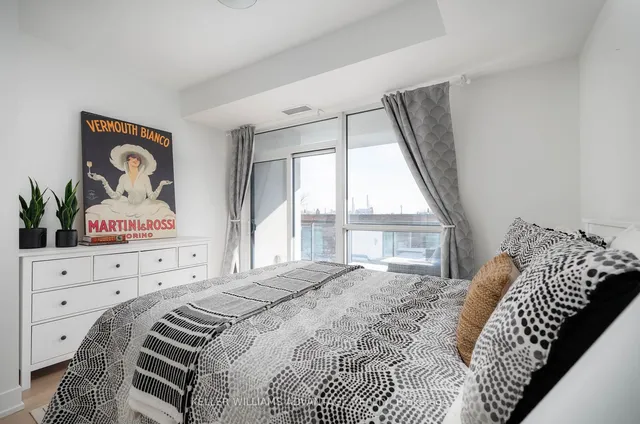 Additional image 15 of 1331 queen St Unit 508