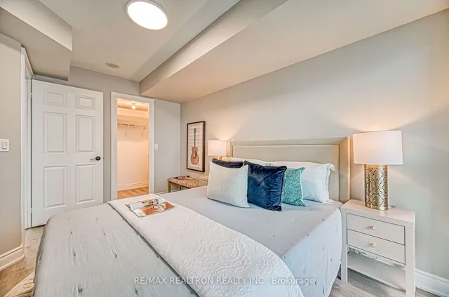 Additional image 14 of 15 Greenview Ave Unit 2503