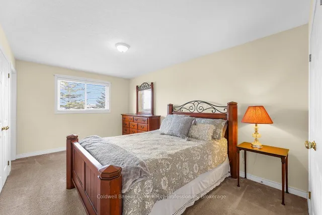 Additional image 18 of 23 Lanza Crt