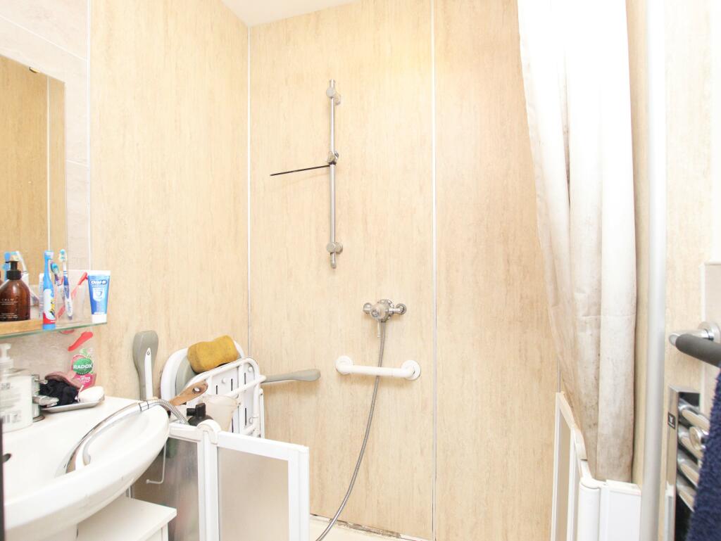 Additional image 7 of Llys Celyn, Cedar Crescent, Tonteg, CF38 1LF