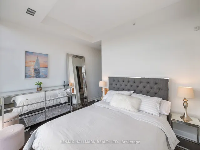 Additional image 11 of 580 Kingston Rd Unit PH4