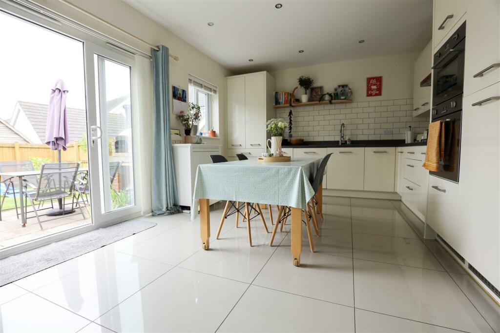 Additional image 17 of 15 Heol Cae Pwll, Colwinston, Cowbridge, Vale of Glamorgan, CF71 7PL