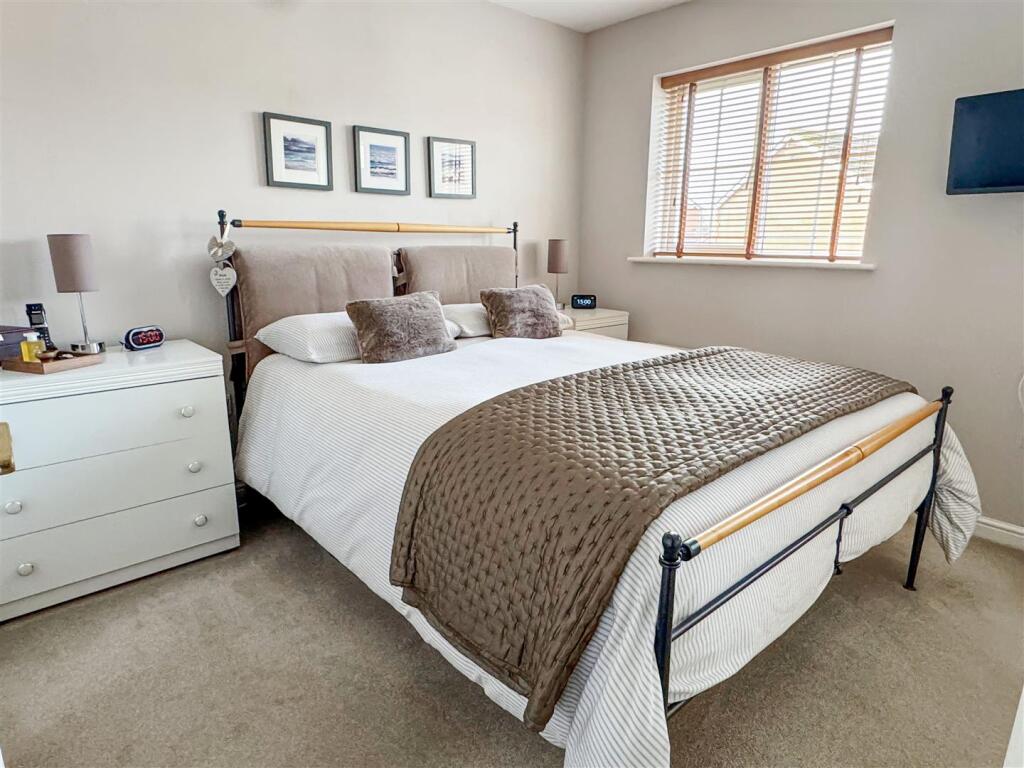 Additional image 9 of Linnet Close, Littlehampton