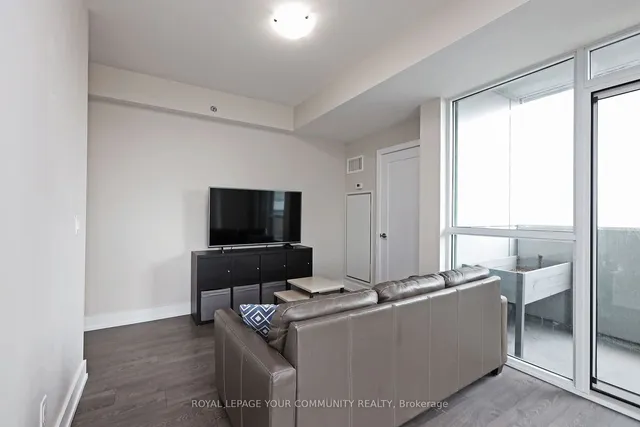 Additional image 8 of 318 Richmond St Unit 1212