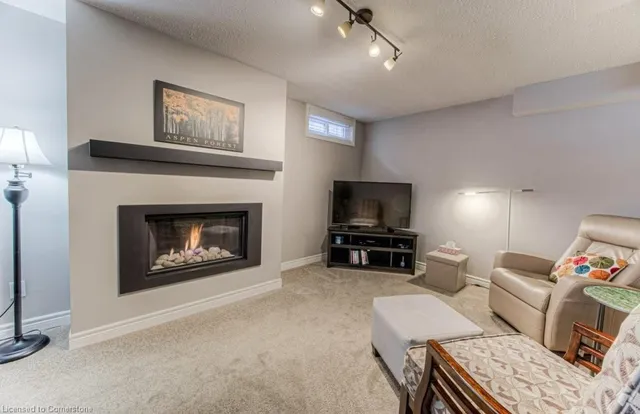 Additional image 28 of 94 Nipigon St