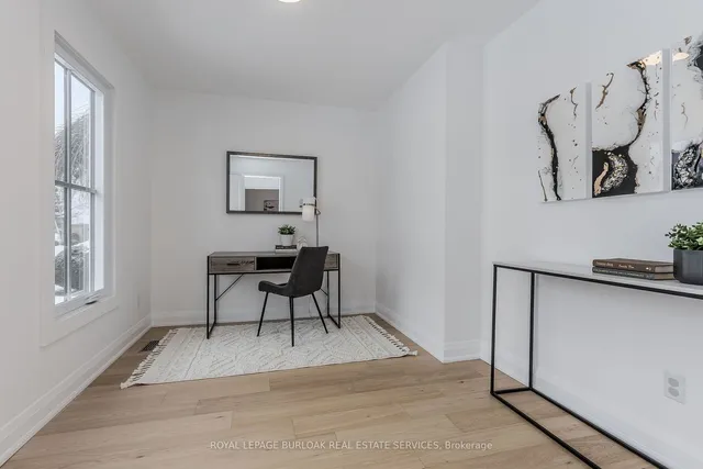 Additional image 11 of 21 Meander Clse