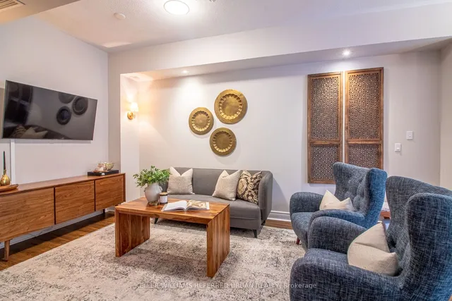 Additional image 4 of 1 Rean Dr Unit TH 15