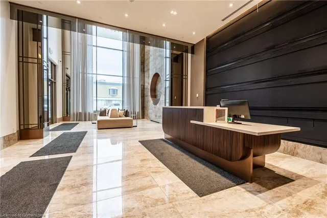 Additional image 5 of 2007 James St Unit 1305