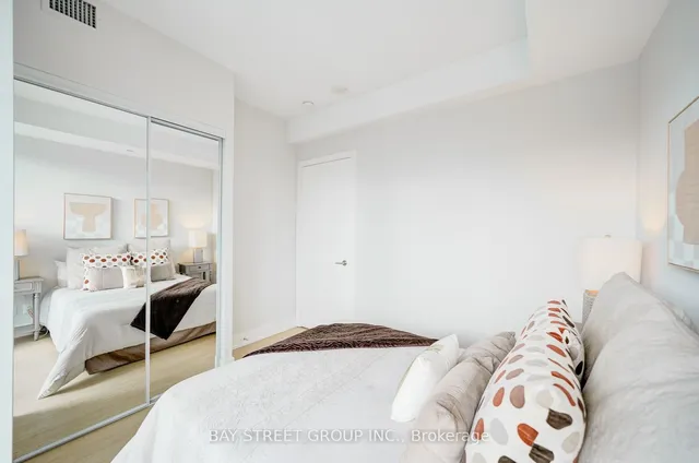 Additional image 13 of 7 Grenville St Unit 3211