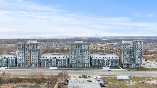 Additional image 30 of 460 Dundas St Unit 422