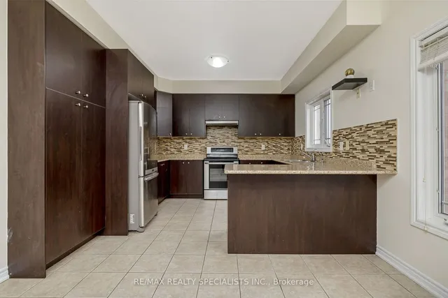 Additional image 13 of 220 Mclaughlin Ave