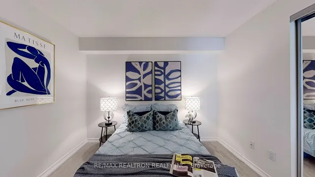 Additional image 31 of 386 YONGE ST St Unit 1104