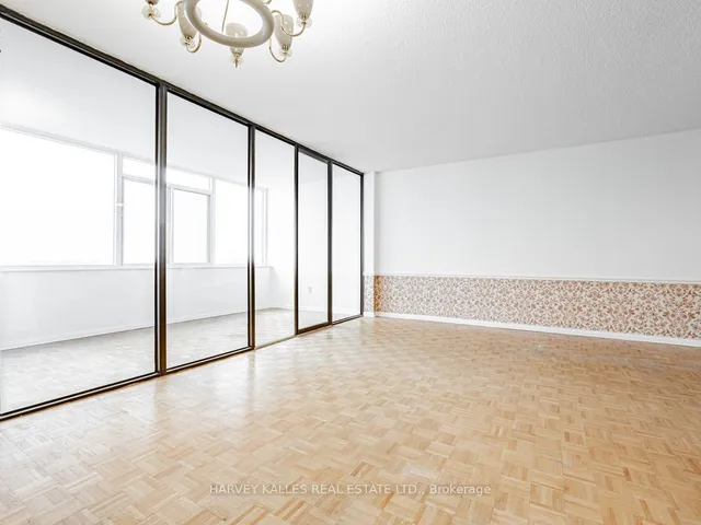 Additional image 15 of 3000 Bathurst St Unit 1101