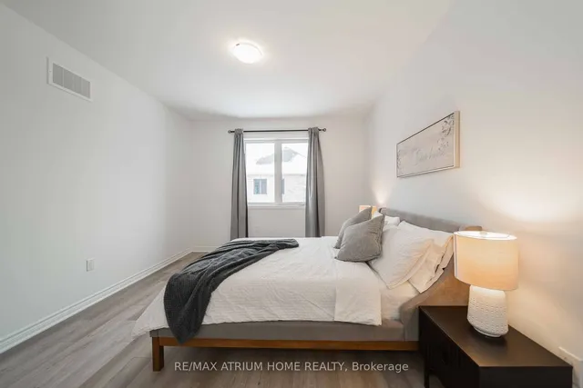 Additional image 26 of 1518 Moira Cres