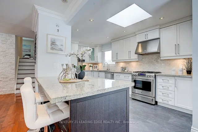 Additional image 6 of 234 Shaughnessy Blvd