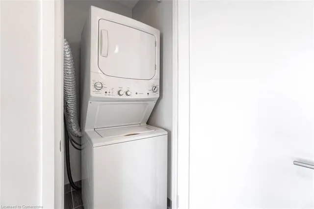 Additional image 19 of 112 King St Unit 1104