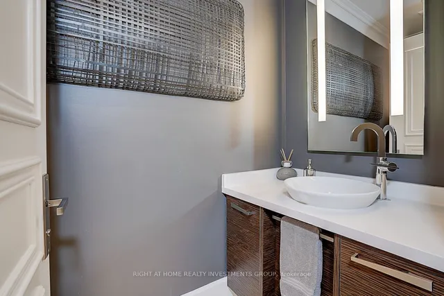 Additional image 13 of 662 Sheppard Ave Unit 505