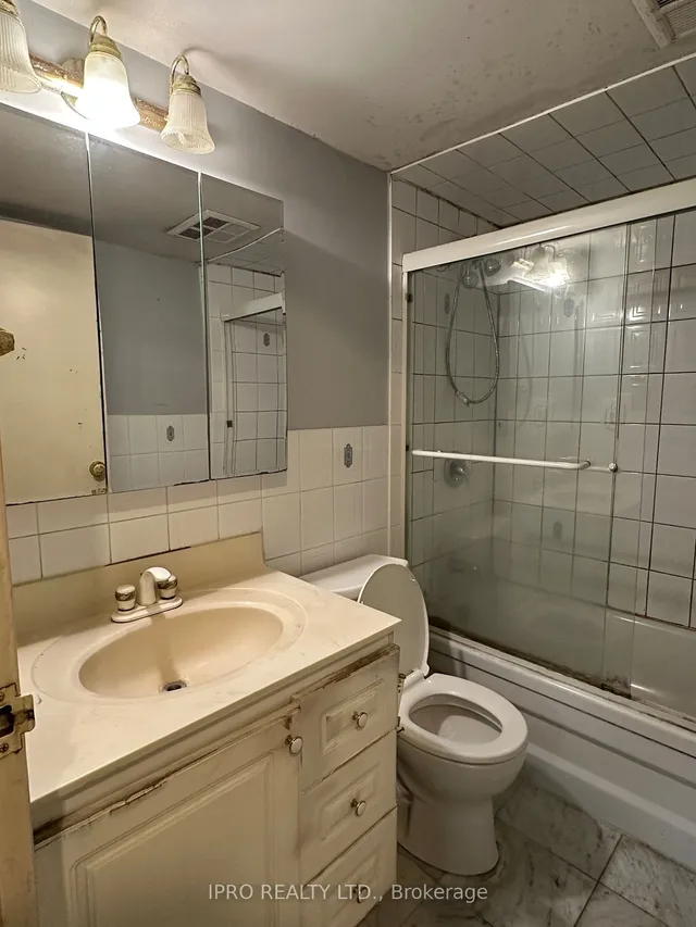 Additional image 15 of 25 Sunrise Ave Unit 403