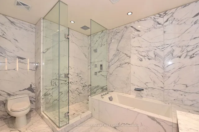 Additional image 21 of 180 University Ave Unit 5303