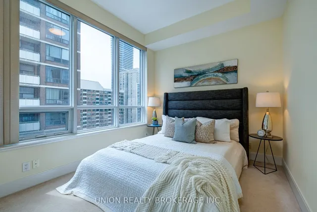 Additional image 11 of 21 Balmuto St Unit 1403