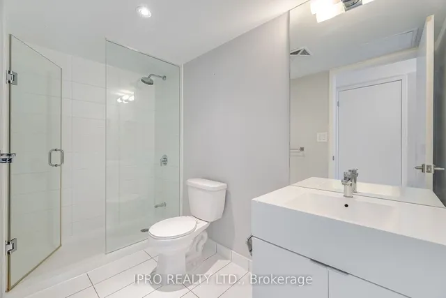 Additional image 23 of 10 Capreol Crt Unit 557