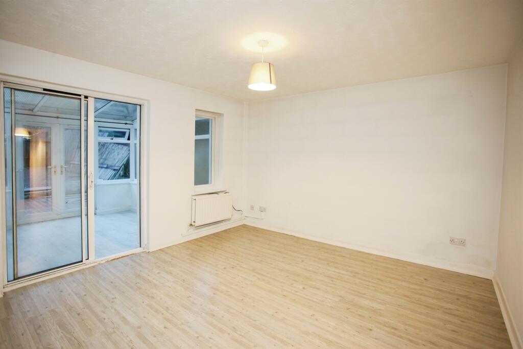 Additional image 8 of Clos Y Dolydd, Beddau, Pontypridd
