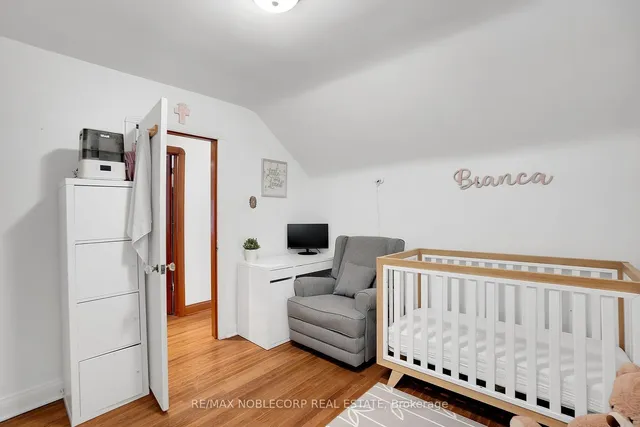 Additional image 24 of 77 Lonborough Ave