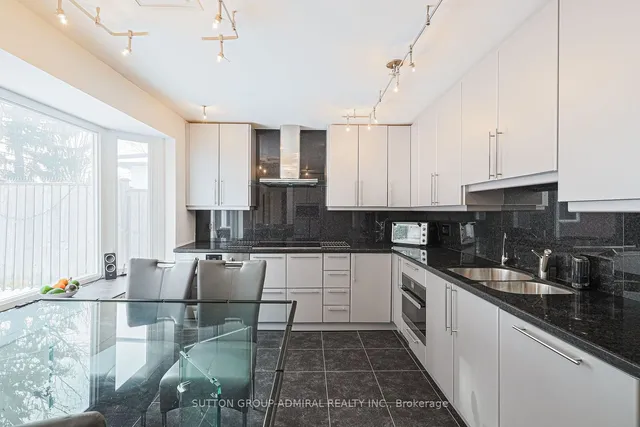 Additional image 8 of 221 Churchill Ave