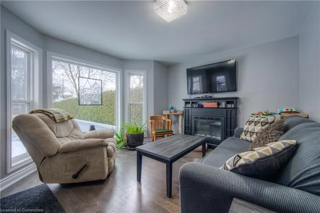 Additional image 19 of 55 Wellington St