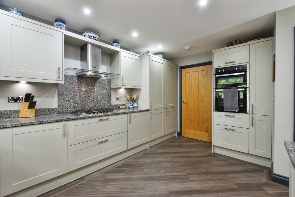 Additional image 35 of Corner House Street, Aberdare