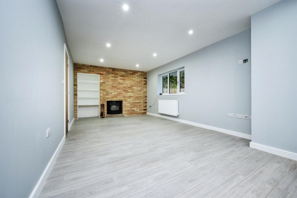 Additional image 5 of Canners Close, Toft, Cambridge