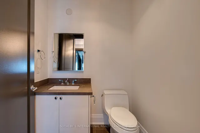 Additional image 32 of 80 Yorkville Ave Unit 1402