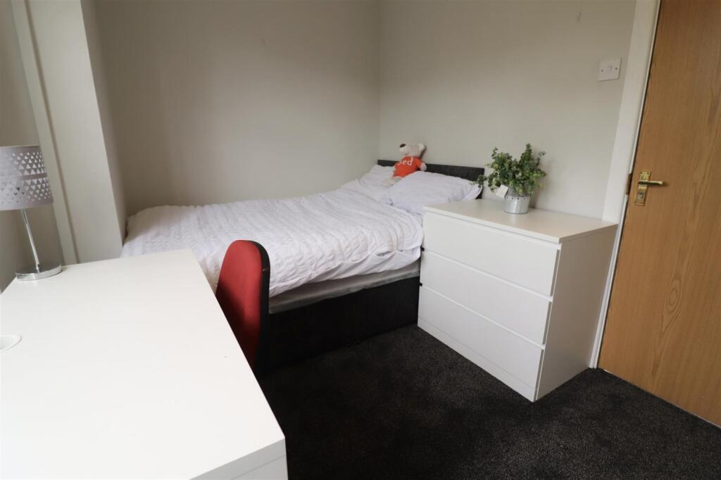 Additional image 8 of Hayes Park, Chester, Cheshire, CH1