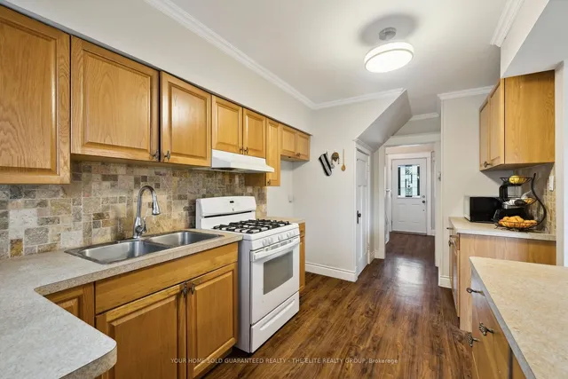 Additional image 7 of 167 Balsam Ave