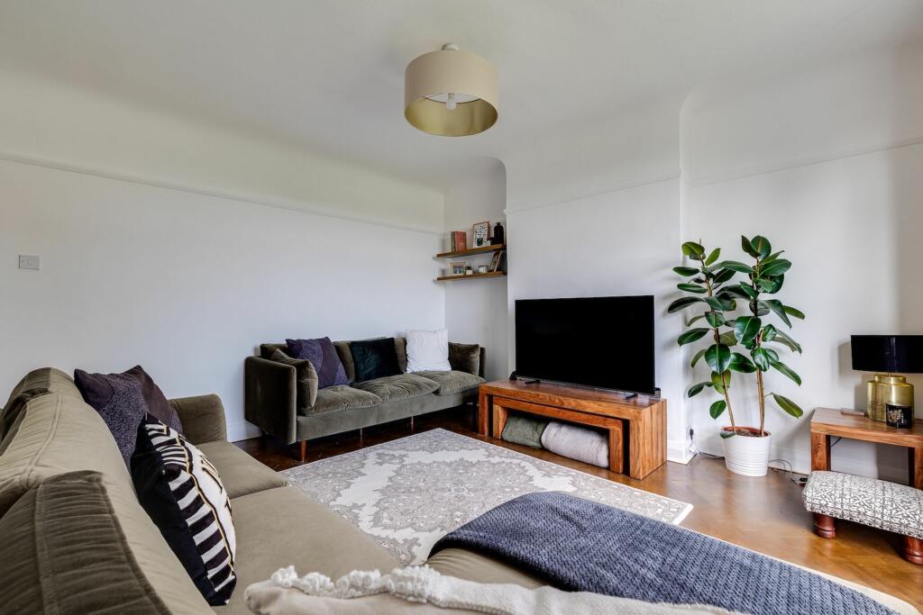 Additional image 3 of Long Lane, Upton, CH2