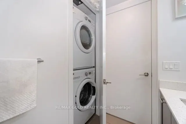 Additional image 23 of 2212 Lakeshore Blvd Unit 2210