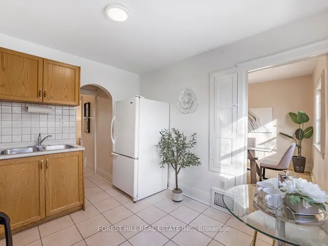 Additional image 16 of 355 Belsize Dr